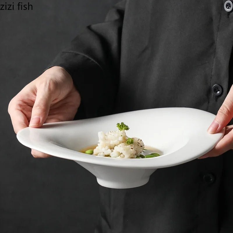 Prato Fundo Grande de Cerâmica Branca – Sopas, Saladas e Frutas